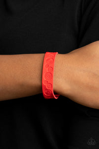 Follow The Wildflowers - Red Daisy Stamped Dainty Leather Snap Wrap